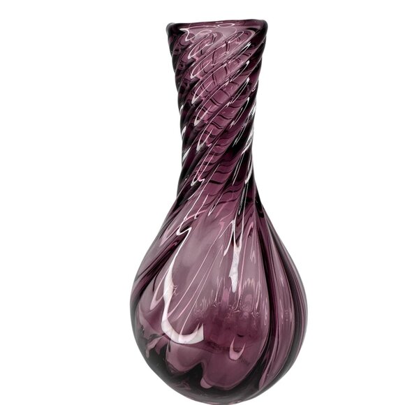 Vintage Hand Blown Purple Glass Swirl Vase Handmade in Poland Flower Bud 5.5"x2" - Picture 11 of 13